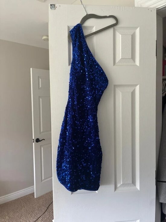 Dresses & Skirts - Navy blue sequined dress